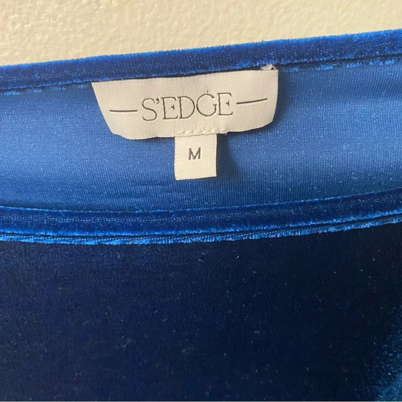 Sedge Apparel Blue Velvet Dress with Ruching and Long‎ Sleeves Size Medium - Picture 4 of 7